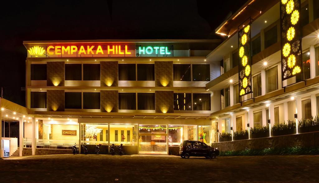 Super Oyo Townhouse Oak Series Style Hotel Jembel Exterior foto