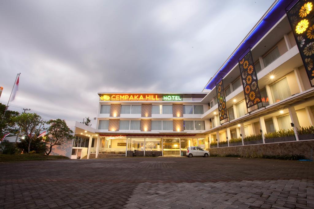 Super Oyo Townhouse Oak Series Style Hotel Jembel Exterior foto